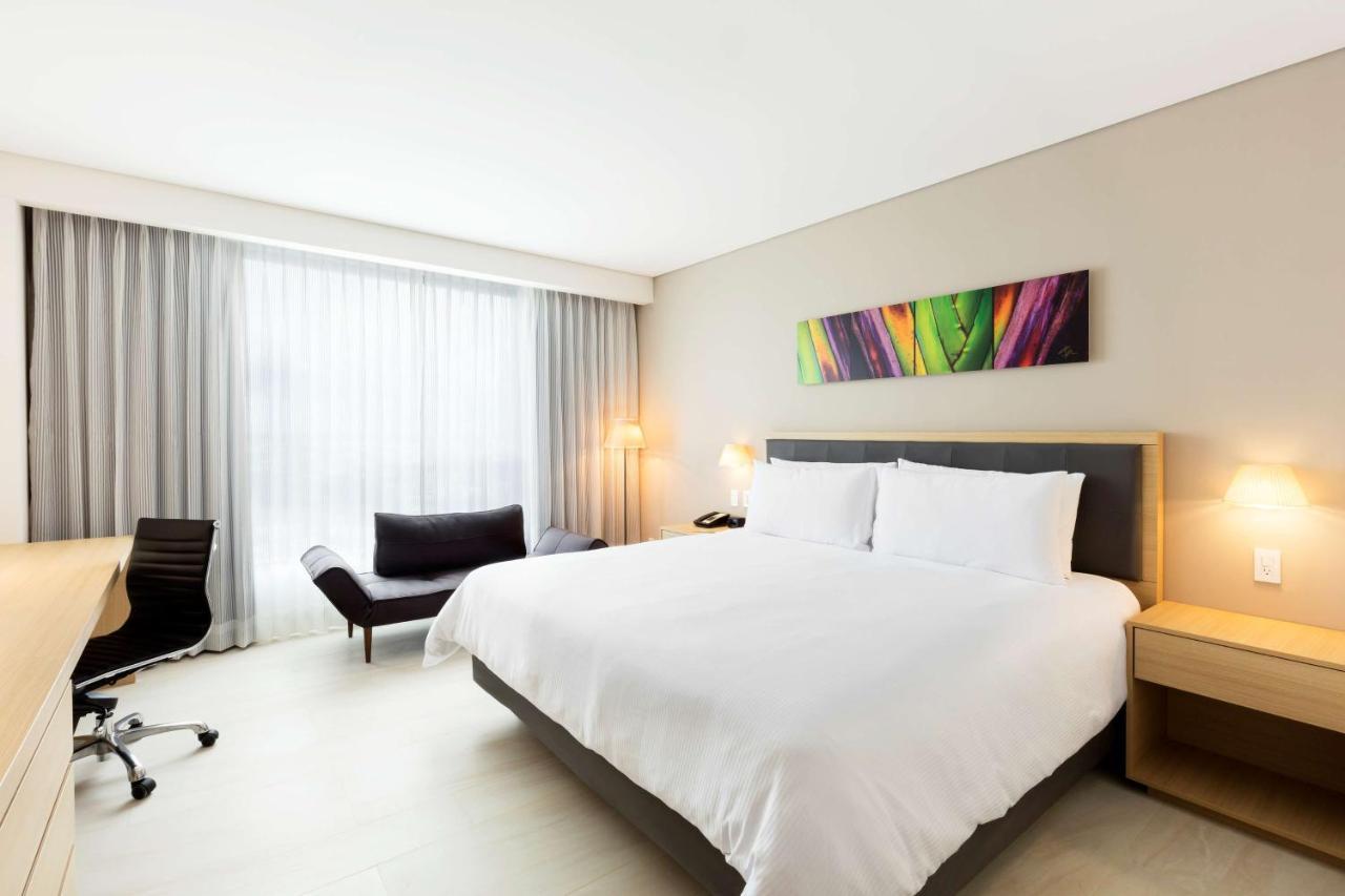 Hilton Garden Inn Merida Exterior photo
